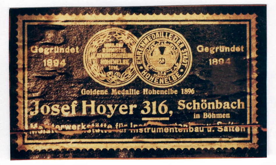 Instrumentenzettel mit Hinweis auf die Gründung der Zupfinstrumentenbau-Werkstätte im Jahr 1894